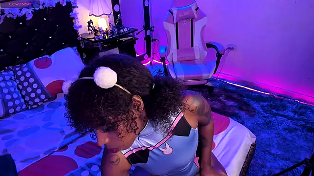 kary bunny3 online show from September 15, 2025, 6:36 am