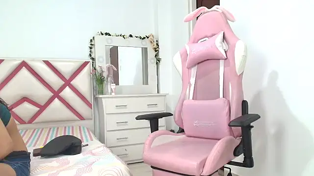 Sarita Brooks online show from November 13, 2025, 9:40 pm