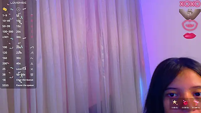 Snapshot of angelie_3 chatting on October 6, 2025, 10:10 pm angelie 3 online show from October 6, 2025, 10:10 pm
