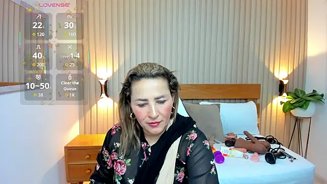 Snapshot of luciana_ballesteros_ chatting on May 21, 2026, 12:24 pm luciana ballesteros online show from May 21, 2026, 12:24 pm