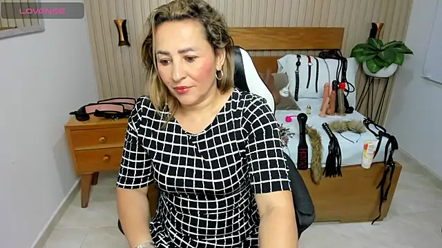 Snapshot of luciana_ballesteros_ chatting on May 18, 2026, 1:38 pm luciana ballesteros online show from May 18, 2026, 1:38 pm