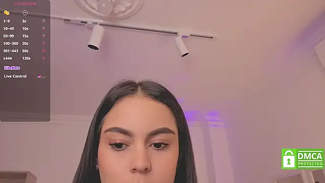 Aleejaa   online show from October 11, 2025, 11:44 am