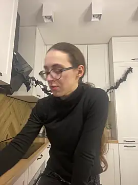 MartiniiSelenna online show from October 31, 2025, 6:43 am