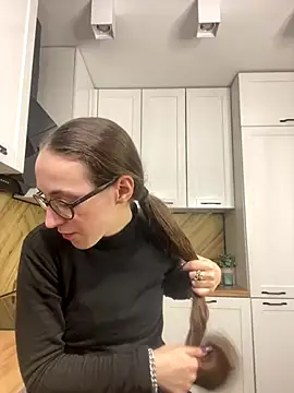 MartiniiSelenna online show from November 4, 2025, 6:50 am