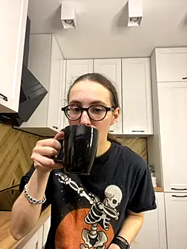 MartiniiSelenna online show from November 11, 2025, 6:30 am