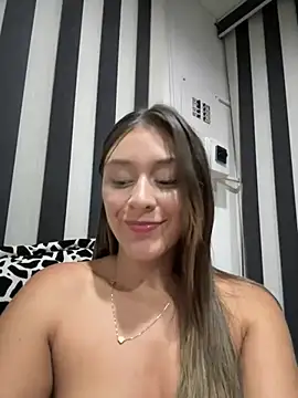 Snapshot of Rose-euphoria chatting on February 27, 2025, 12:57 am Rose-euphoria online show from February 27, 2025, 12:57 am
