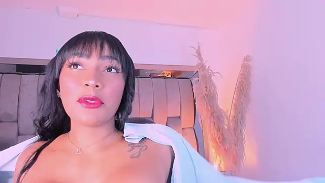 AngelineHeet online show from January 13, 2026, 2:37 am