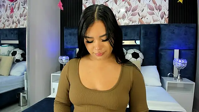 MarianaGarciaa   online show from July 4, 2026, 6:56 pm