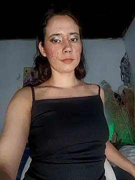 lovely kitt online show from April 19, 2026, 12:44 am