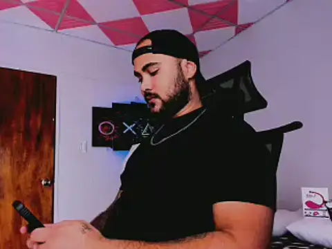 Snapshot of Sebas-hott chatting on February 16, 2025, 2:42 am Sebas-hott online show from February 16, 2025, 2:42 am