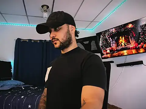 Snapshot of Sebas-hott chatting on December 15, 2025, 10:59 pm Sebas-hott online show from December 15, 2025, 10:59 pm