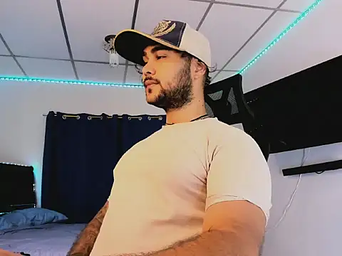 Snapshot of Sebas-hott chatting on December 16, 2025, 10:14 pm Sebas-hott online show from December 16, 2025, 10:14 pm