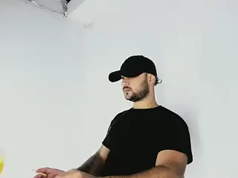 Snapshot of Sebas-hott chatting on October 24, 2025, 10:42 pm Sebas-hott online show from October 24, 2025, 10:42 pm