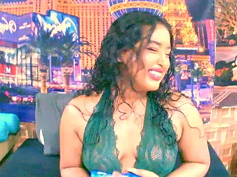 Snapshot of IndianAngel4u chatting on October 21, 2025, 5:40 am IndianAngel4u online show from October 21, 2025, 5:40 am