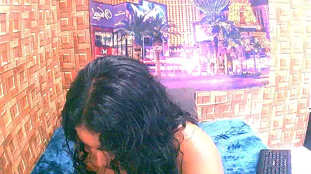 IndianAngel4u online show from March 27, 2026, 5:38 am