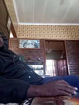 Snapshot of SAMMYMONZA chatting on May 13, 2026, 12:34 pm SAMMYMONZA online show from May 13, 2026, 12:34 pm