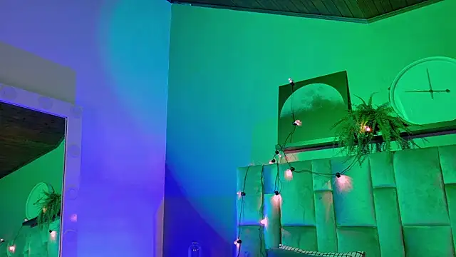 Snapshot of alaia-rogers chatting on October 17, 2025, 11:34 am alaia-rogers online show from October 17, 2025, 11:34 am