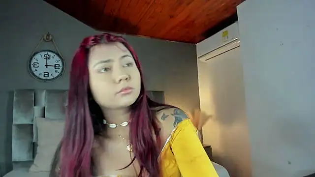 Snapshot of alaia-rogers chatting on March 12, 2025, 11:43 am alaia-rogers online show from March 12, 2025, 11:43 am