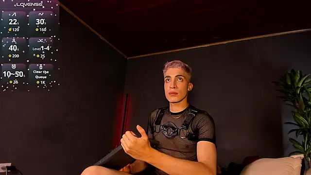 Snapshot of Angel_Snowhotxxx chatting on September 21, 2025, 1:00 am Angel Snowhotxxx online show from September 21, 2025, 1:00 am