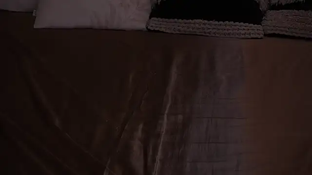 IceDanielles online show from December 16, 2025, 1:37 pm