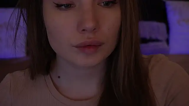 IceDanielles online show from November 28, 2025, 1:33 pm