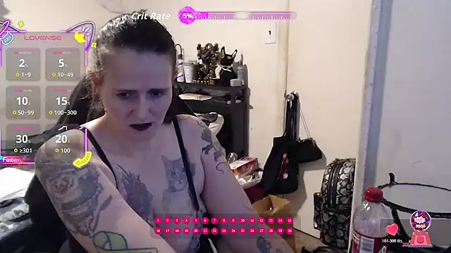 Snapshot of Demonicmiss chatting on May 13, 2026, 12:23 pm Demonicmiss online show from May 13, 2026, 12:23 pm