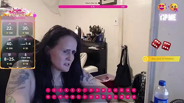 Snapshot of Demonicmiss chatting on June 14, 2026, 12:06 pm Demonicmiss online show from June 14, 2026, 12:06 pm