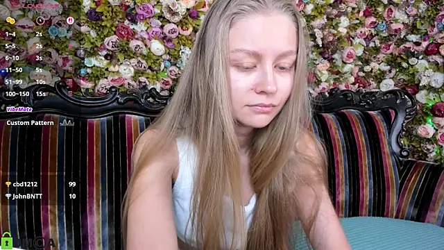 Snapshot of Polumna_cute chatting on November 26, 2025, 1:33 pm Polumna cute online show from November 26, 2025, 1:33 pm