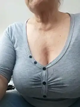 Snapshot of Wife_sexxx chatting on December 29, 2024, 9:52 pm Wife sexxx online show from December 29, 2024, 9:52 pm