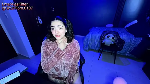 Ales Kitten online show from March 5, 2025, 7:38 pm