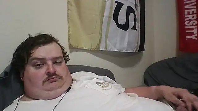 YelpedAverting online show from December 1, 2025, 12:33 am