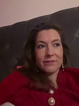 Lwhite1 online show from November 8, 2025, 4:21 pm