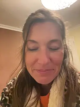 Lwhite1 online show from February 15, 2026, 7:13 pm