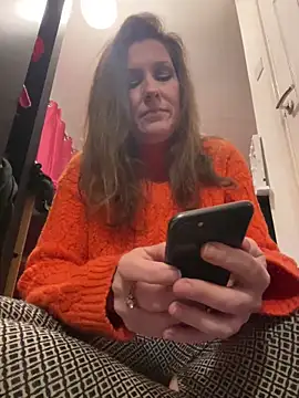 Lwhite1 online show from March 16, 2025, 11:37 pm