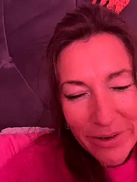 Lwhite1 online show from September 16, 2025, 3:24 pm