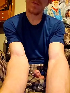 Snapshot of REDHAMMER_ chatting on February 23, 2025, 1:35 am REDHAMMER  online show from February 23, 2025, 1:35 am