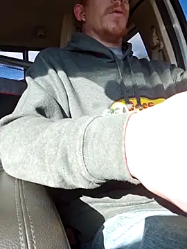 Snapshot of REDHAMMER_ chatting on October 30, 2025, 8:17 pm REDHAMMER  online show from October 30, 2025, 8:17 pm