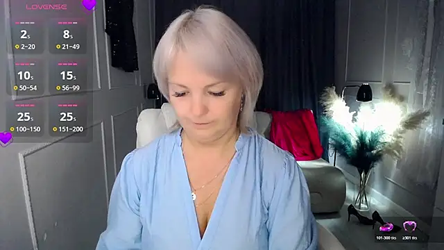 Snapshot of Juarnea chatting on October 29, 2025, 6:23 am Juarnea online show from October 29, 2025, 6:23 am