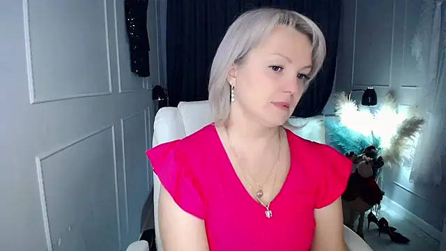 Snapshot of Juarnea chatting on January 17, 2026, 10:19 am Juarnea online show from January 17, 2026, 10:19 am