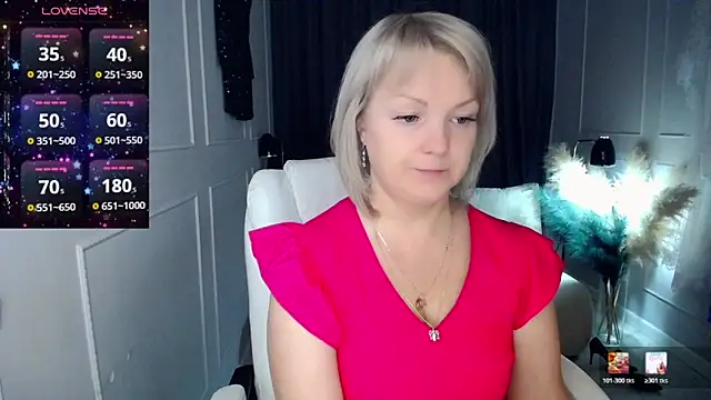 Snapshot of Juarnea chatting on February 11, 2026, 10:48 am Juarnea online show from February 11, 2026, 10:48 am