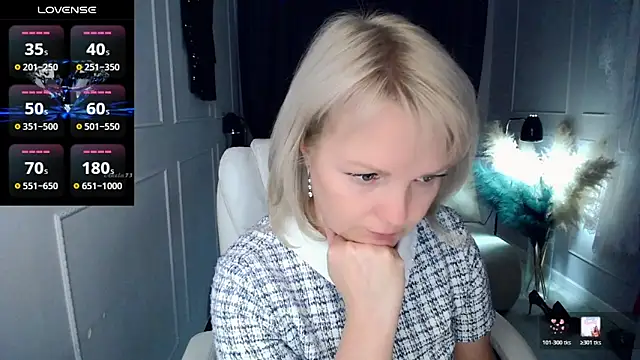 Snapshot of Juarnea chatting on February 19, 2026, 8:55 am Juarnea online show from February 19, 2026, 8:55 am