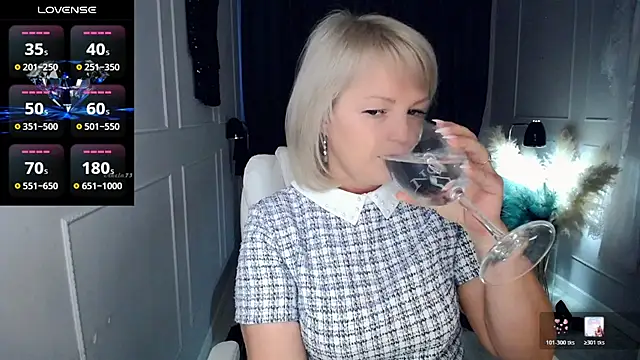 Snapshot of Juarnea chatting on February 22, 2026, 5:32 am Juarnea online show from February 22, 2026, 5:32 am