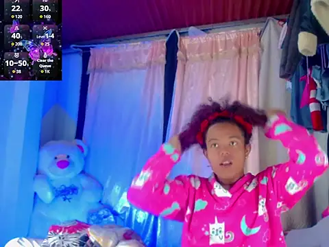 Snapshot of KayleighDreams_ chatting on September 19, 2025, 3:32 am KayleighDreams online show from September 19, 2025, 3:32 am