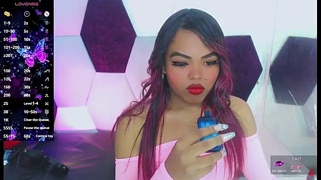 Snapshot of KayleighDreams_ chatting on January 14, 2026, 7:28 pm KayleighDreams online show from January 14, 2026, 7:28 pm