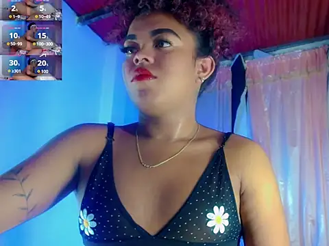 Snapshot of KayleighDreams_ chatting on September 24, 2025, 5:25 am KayleighDreams online show from September 24, 2025, 5:25 am