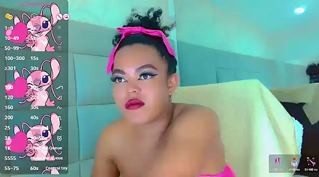 Snapshot of KayleighDreams_ chatting on February 24, 2025, 1:31 pm KayleighDreams online show from February 24, 2025, 1:31 pm