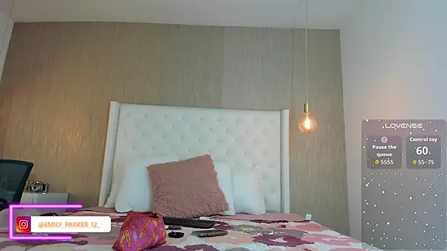 emily parkerr online show from April 9, 2026, 2:56 pm