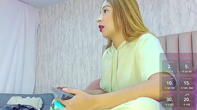 Snapshot of emily_parkerr chatting on November 26, 2025, 4:51 pm emily parkerr online show from November 26, 2025, 4:51 pm