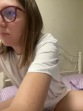 Snapshot of BeatriceTender chatting on November 8, 2025, 12:20 pm BeatriceTender online show from November 8, 2025, 12:20 pm