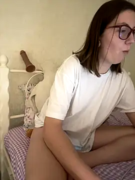 Snapshot of BeatriceTender chatting on November 23, 2025, 8:08 pm BeatriceTender online show from November 23, 2025, 8:08 pm